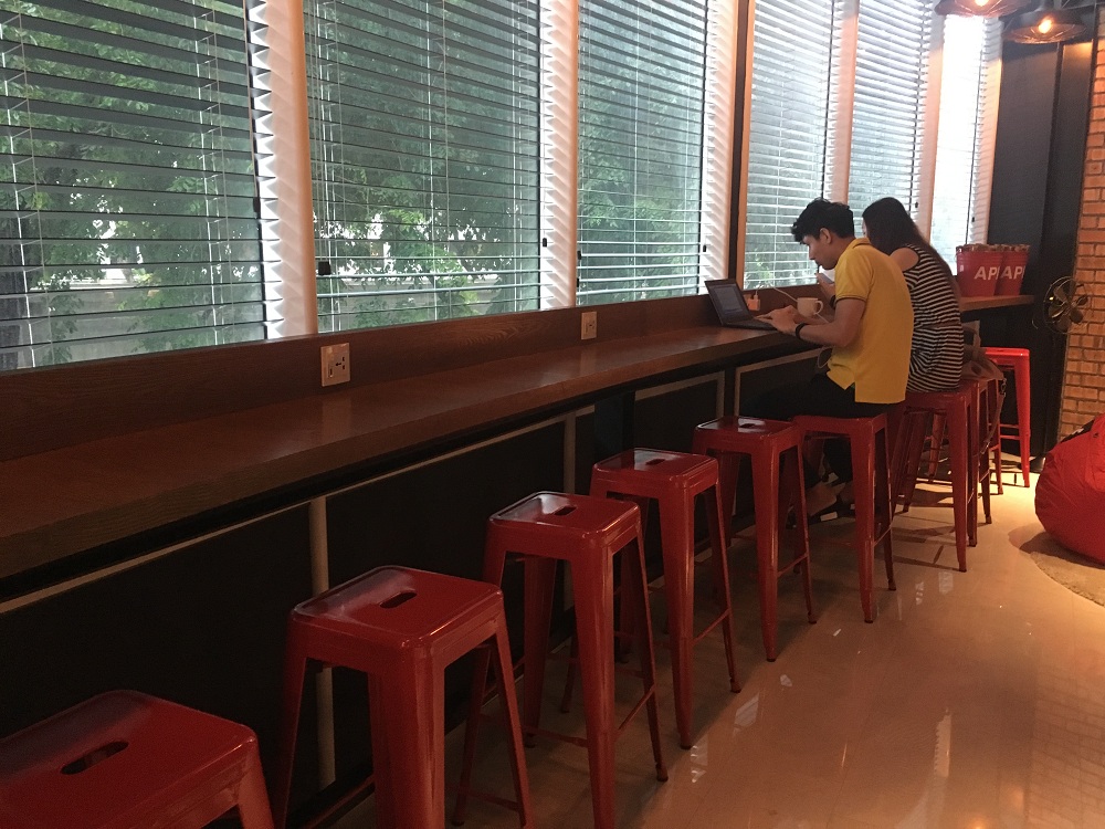 Rojak Daily This is practically a good co-working space.